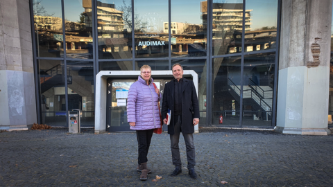Die Landesbeauftragte Frau Prof. Dr. Meyer zu Bexten und Sebastian Frassa von der Ruhr-Universität Bochum